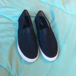 Sperry Women's Seaside Perforated sneakers (pair)